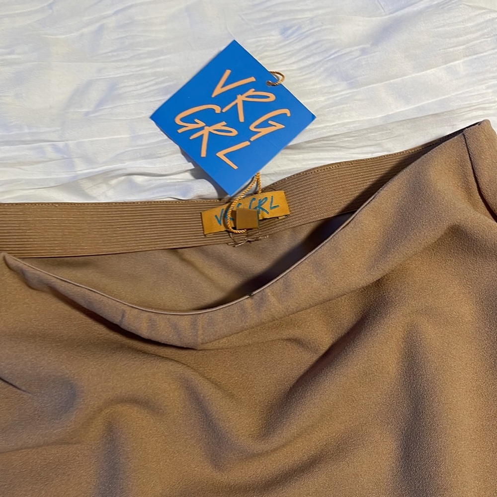 VRG GRL skirt - Picture 2 of 3